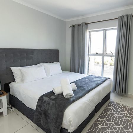 Summerseas Beach Living Порт-Элизабет Экстерьер фото